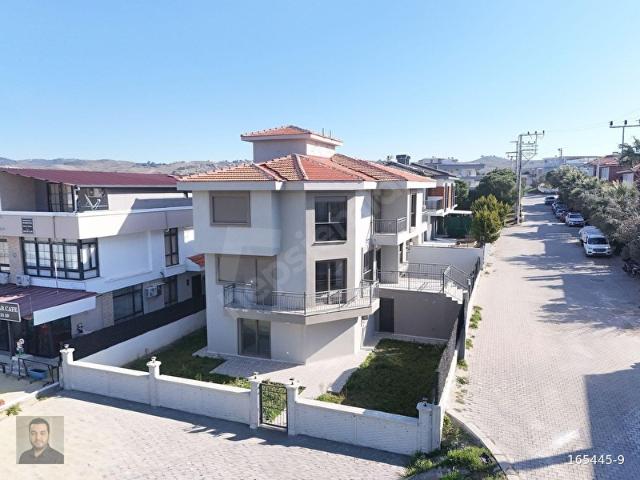 Merkeze ve Denize Yakın, Bahçeli & Kullanışlı Sıfır 3+1 Villa