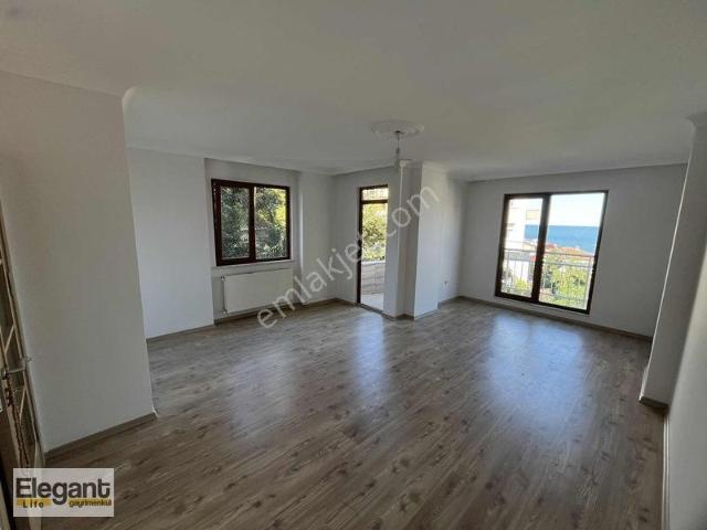 Merkeze Yürüme, Deniz Manzaralı,boyalı Kiralık 2+1 Elegant'ta