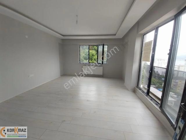 Merkeze Yakın Sıfır Deniz Ve Kale Manzaralı 3+1 Kiralık Daire