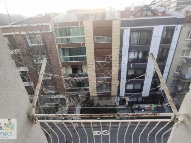 Merkezefendi'de Satılık 2+1 Kapalı Mutfaklı Daire 80m²