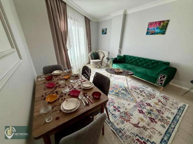 Merkezi Konum+1.kat+full Eşyalı+32bin Kiracılı+ön Cephe Fehah