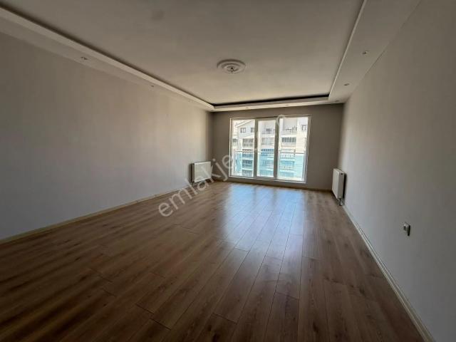Merkezi Konum Ara Katta Ferah 3+1 Kiralık Daire