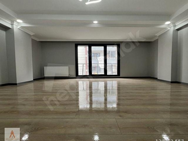 MERKEZİ KONUM GENİŞM2 ULAŞIMA YAKIN SIFIR 2+1 ACİL SATILIK DAİRE