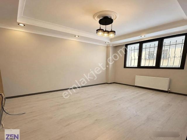 Merkezi Konumda 1+1 Kiralık Bahçeli Bahçe Katı !