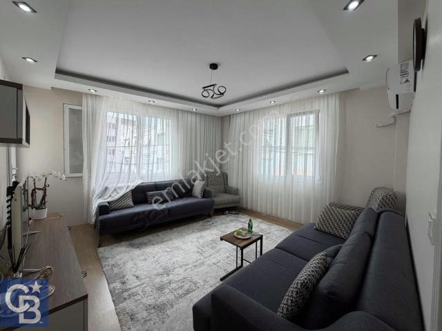 Merkezi Konumda 2+1 Kapalı Mutfak Ara Kat Geniş Daire