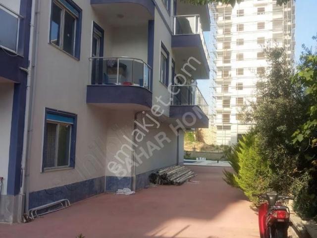 Merkezi Konumda 3+1 Geniş Ferah Acil Satilik Daire