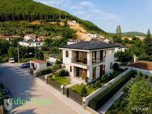 Merkezi Konumda 3+1 Sıfır Lüx Tasarım Tam Müstakil Villa