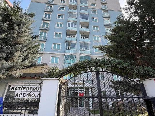 Merkezi Konumda Aile Sitesinde Satılık 3+1 165m2 Daire