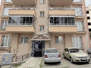 Merkezi Konumda Ara Kat Geniş 2+1 Satılık Daire