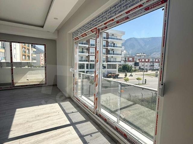 MERKEZİ KONUMDA AYRI MUTFAK EBVEYN BANYOLU GENİŞ 2+1