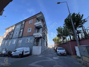 Merkezi Konumda Balıkesir Lisesi Yanı 2+0 Satılık Ara Kat Daire