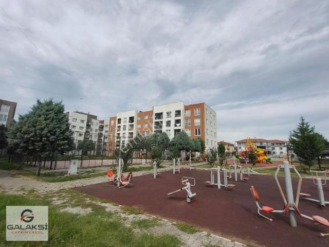 Merkezi Konumda Güvenlikli Sitede Net 125 M² 3+1