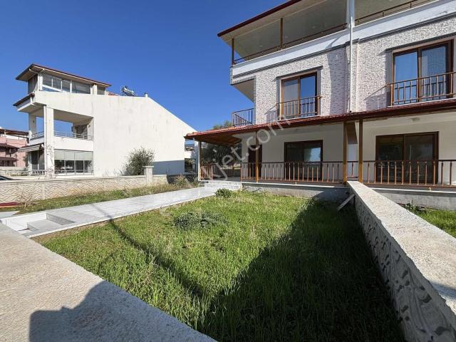 Merkezi Konumda, Denize 200 Mt. Yüksek Yatırım Değerli 5+1 Villa
