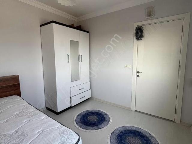 Merkezi Konumda Eşyalı Kiralık Daire