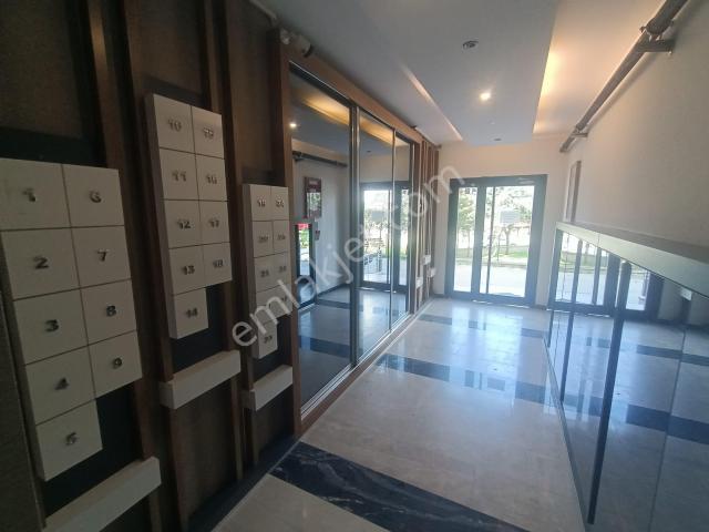 Merkezi Konumda Full Eşyalı Bakımlı Doğalgazlı 2+1 Daire
