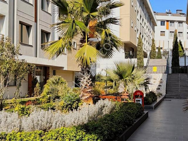 Merkezi Konumda Konsept Site İçinde Deniz Manzaralı 5+2 Dubleks