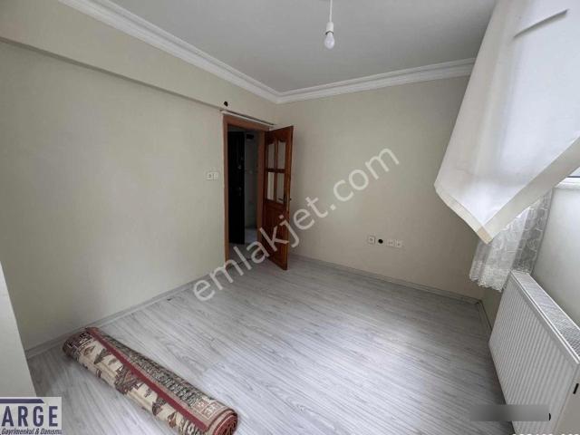 Merkezi Konumda Kiralık 2 + 1 Daire