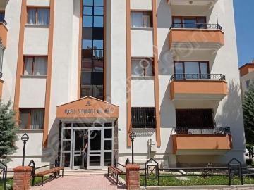 Merkezi Konumda Kiralık 3+1 Daire