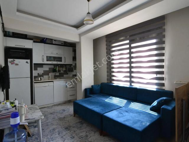 Merkezi Konumda Kiralık Eşyalı 1+1 Daire