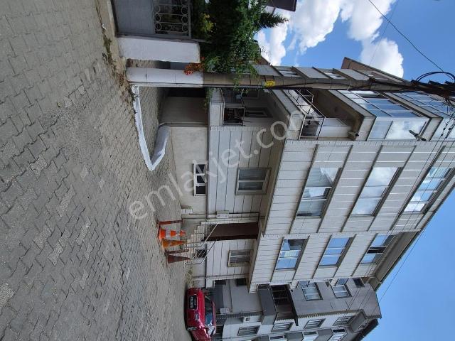 Merkezi Konumda Kiralık Eşyalı 1+1 Daire