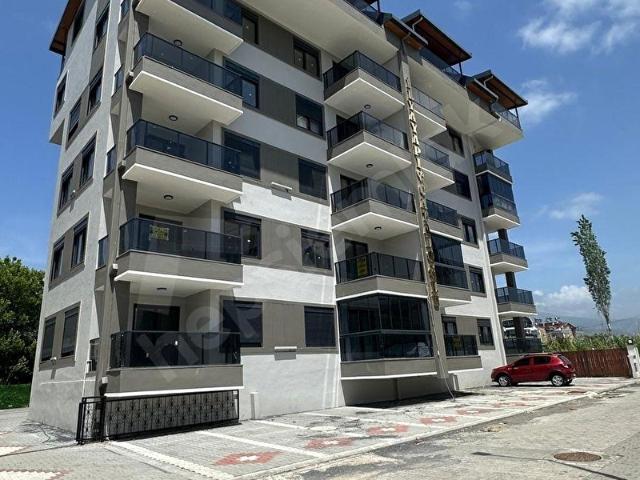 MERKEZİ KONUMDA HAVUZLU SİTEDE SIFIR 2+1 DAİRE