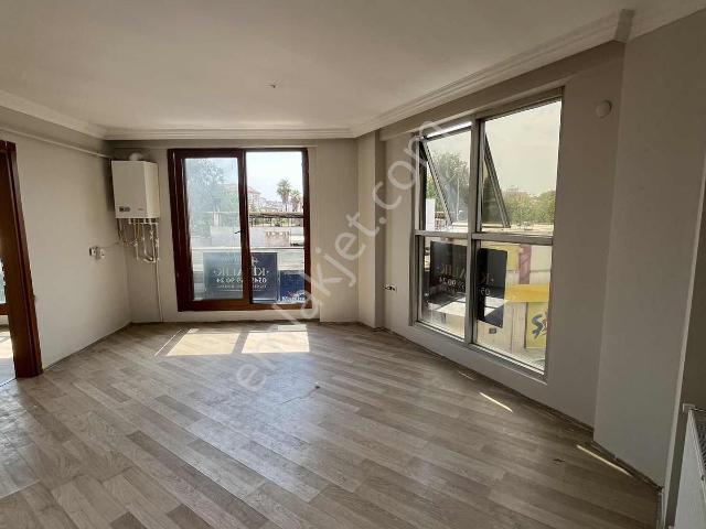 Merkezi Konumda Önü Açık Ferah Kiralık 1+1