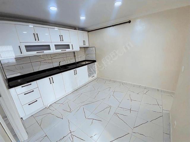 Merkezi Konumda Satılık 2+1 Muhteşem 27 Bin Kiracılı