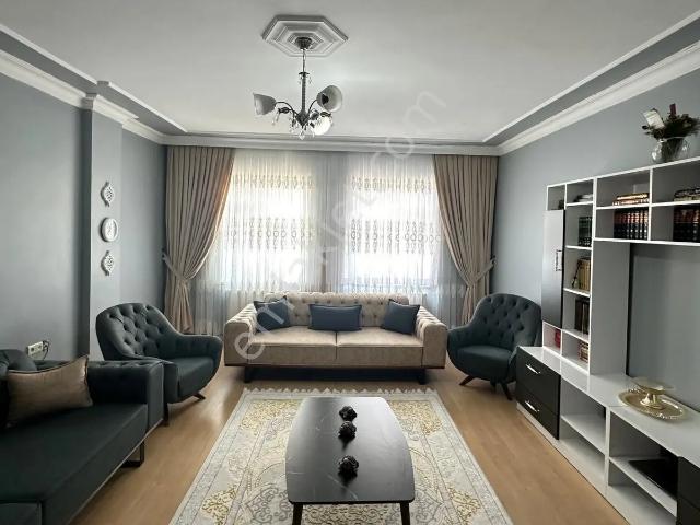 Merkezi Konumda Satılık 3+1 Daire!