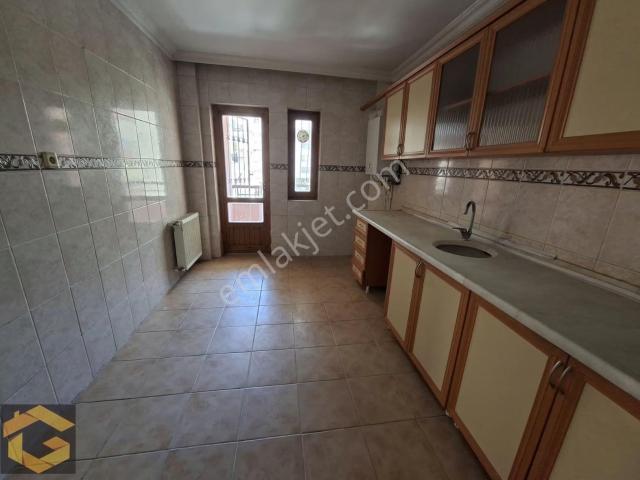 Merkezi Konumda Satılık 3+1 Daire