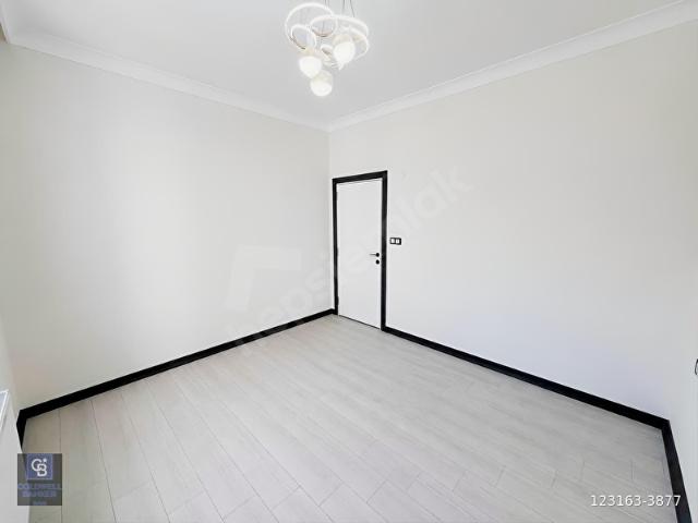 MERKEZİ KONUMDA SİTE İÇERİSİNDE 2+1 SATILIK DAİRE