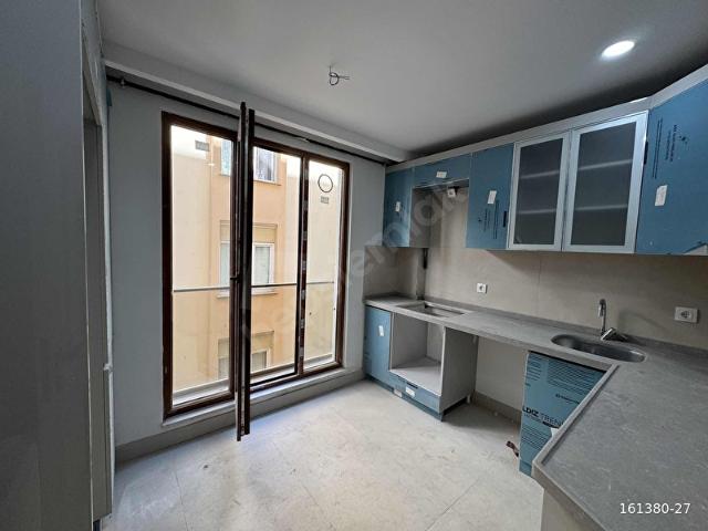 MERKEZİ KONUMDA SIFIR KAPALI OTOPARKLI LÜKS 2+1 DAİRE