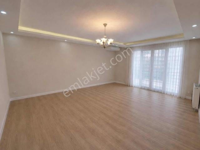Merkezi Konumda, Temiz Ve Bakımlı Kiralık Daire Gülpınar