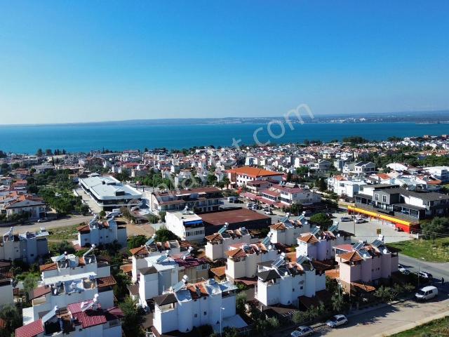 Merkezi Konumlu Denize Yürüme Mesafeli İkiz Villa