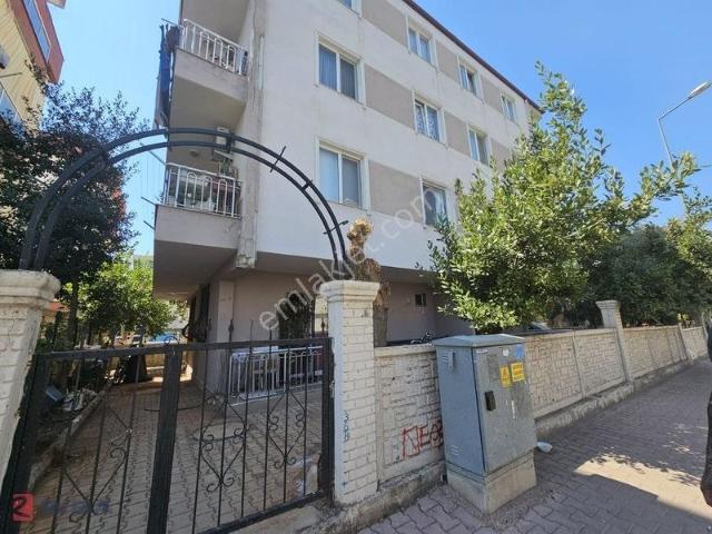 Merkezi Lokasyonda Çevre Yoluna Yakın Yüksek Giriş Daire