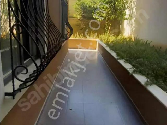 Merkezi Lokasyonda Özel Bahçe Kullanımlı 2+1