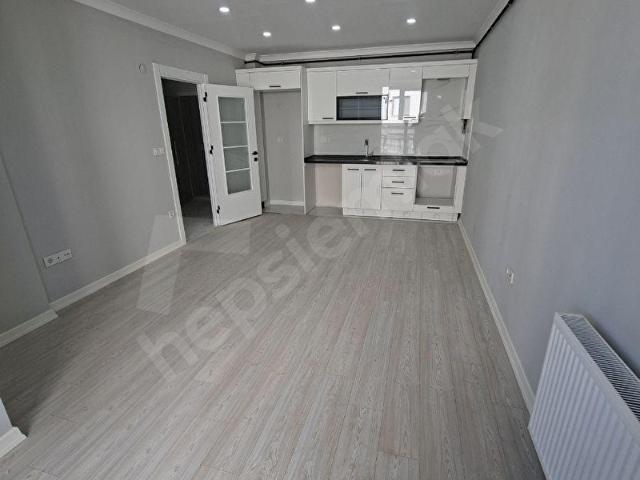 MERKEZI LOKASYONDA NEZIH KONUMDA 1.SINIF İŞÇİLİK DUBLEKS DAİRE