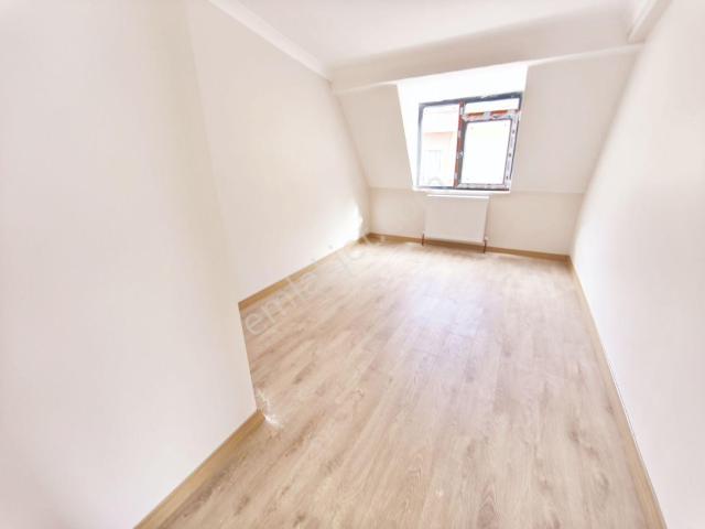 Merkezi Lokasyonda Sıfır Binada Dubleks 4+2 Daire