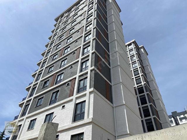 MERKEZİ LOKASYONDA,SIFIR BİNADA,BALKONLU,K.OTOPARKLI,KULLANIŞLI