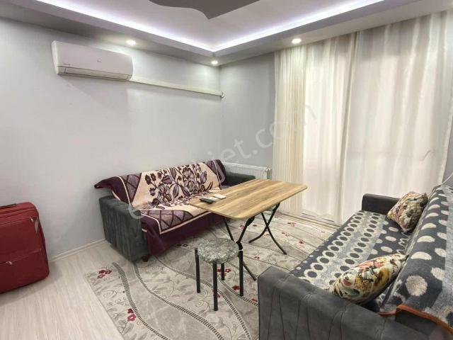 Merkezi Yerde Eşyalı Kiralık 1+1 Daire