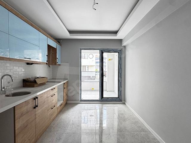 MERKZİ KONUMDA SIFIR ASANSÖRLÜ 90 M2 2+1 DAİRE