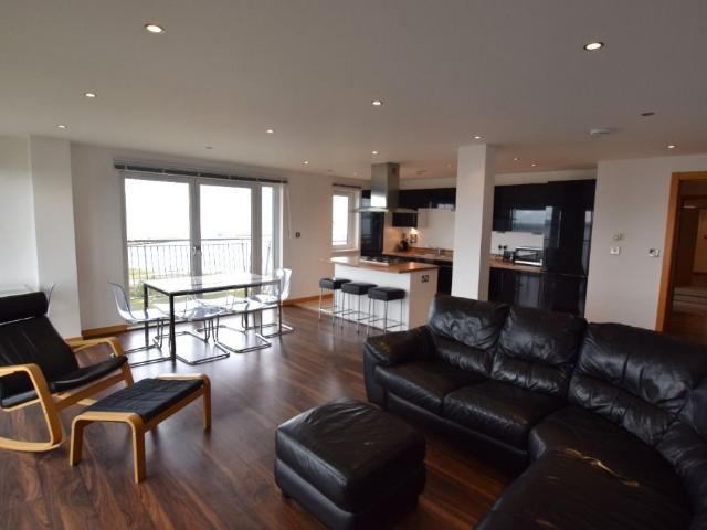 Merlin Avenue, Inverleith, Edinburgh EH5, 3 bed flat to rent, £1,750 pcm | PrimeLocation