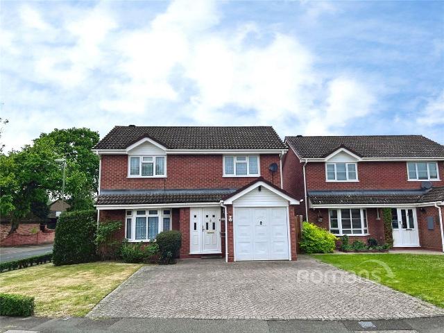 Merlin Way, Farnborough GU14, 4 bed detached house to rent, £2,250 pcm | PrimeLocation