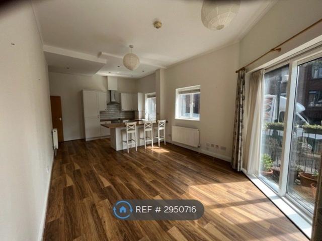 Merlins Court, London WC1X, 2 bed flat to rent, £3,100 pcm | PrimeLocation