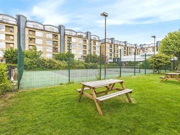 Mermaid Court, London, SE16