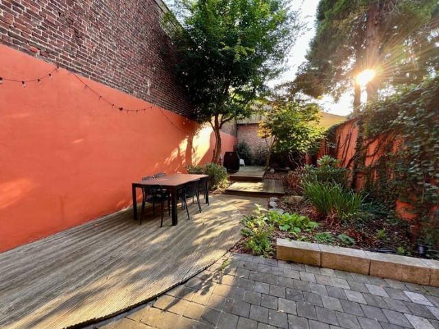 Mérode, appart rez 1CH meublé avec jardin et terrasse