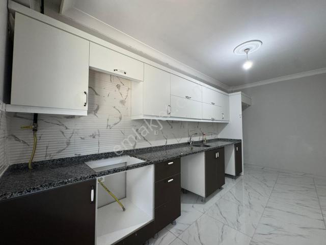 Merpa Emlak'tan İstayson Mah'de/ Kiralık / Kombili/ Ebeveyn Banyolu 3+1