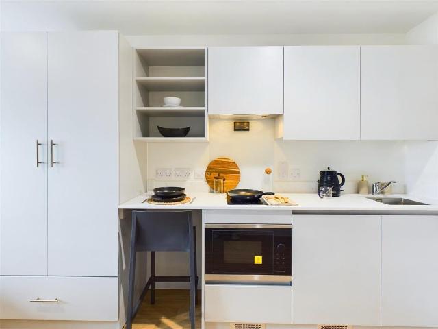 Merrion Centre Superstore, Merrion Centre, Leeds LS2, Studio to rent, £1,387 pcm | PrimeLocation