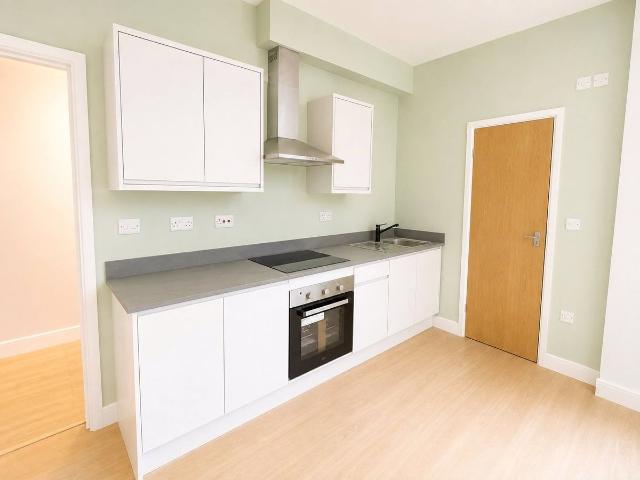 Merridale Lane, Wolverhampton WV3, Studio to rent, £700 pcm | PrimeLocation