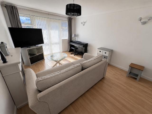 Merrow Close, Portchester, Fareham