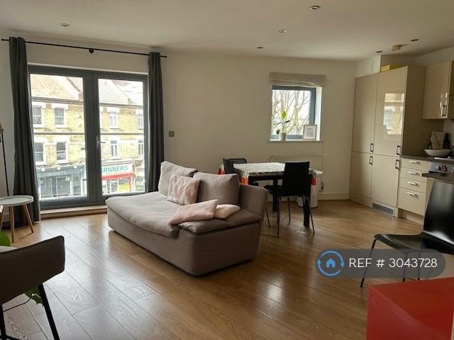 Merryfield Court, London, SW11 1 bed flat to rent £1,750 pcm £404 pw